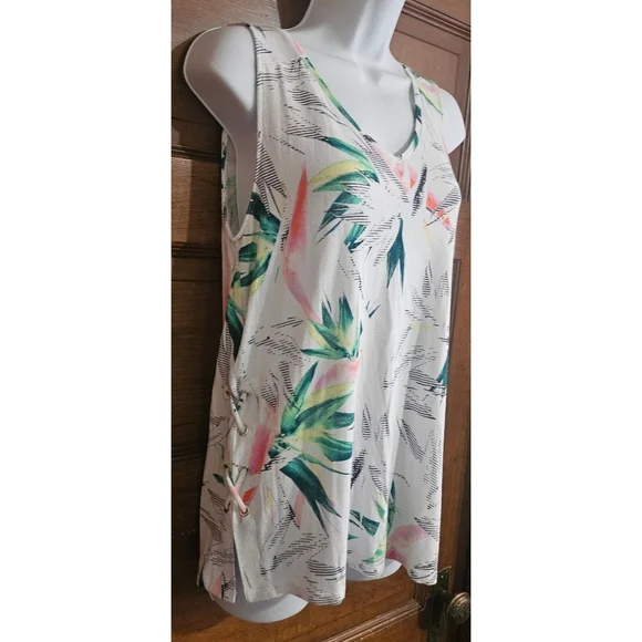 Apt. 9 Tropical Print Lace Up Side Sleeveless Top - Picture 3 of 9